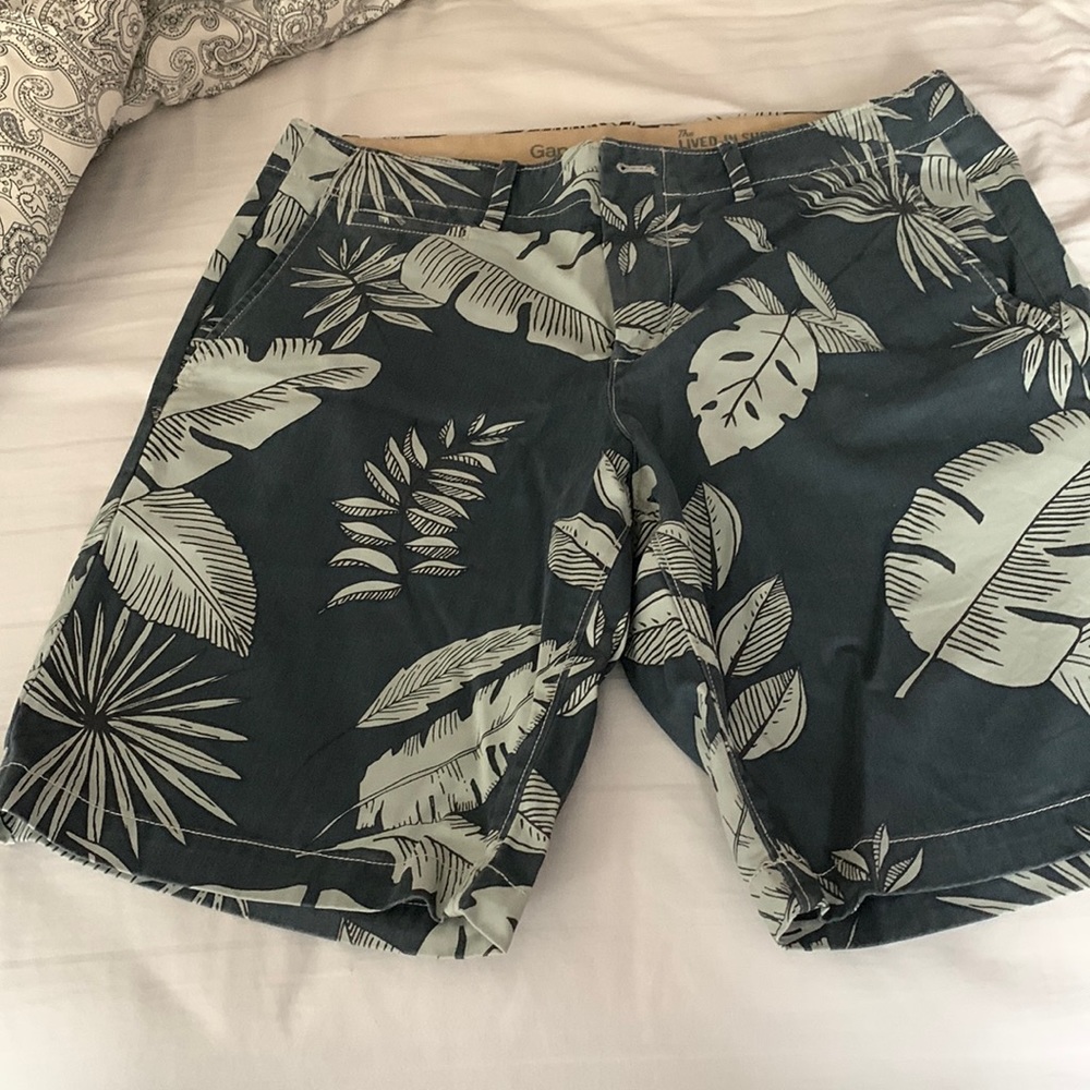 Gap shorts